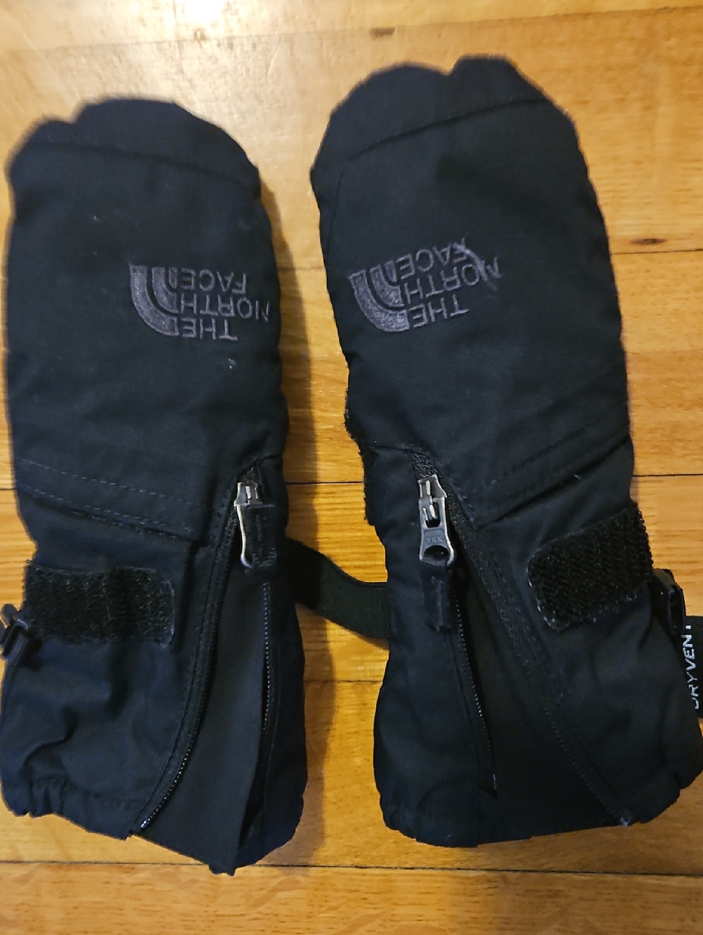 The North Face Black Insulated Ski Mittens